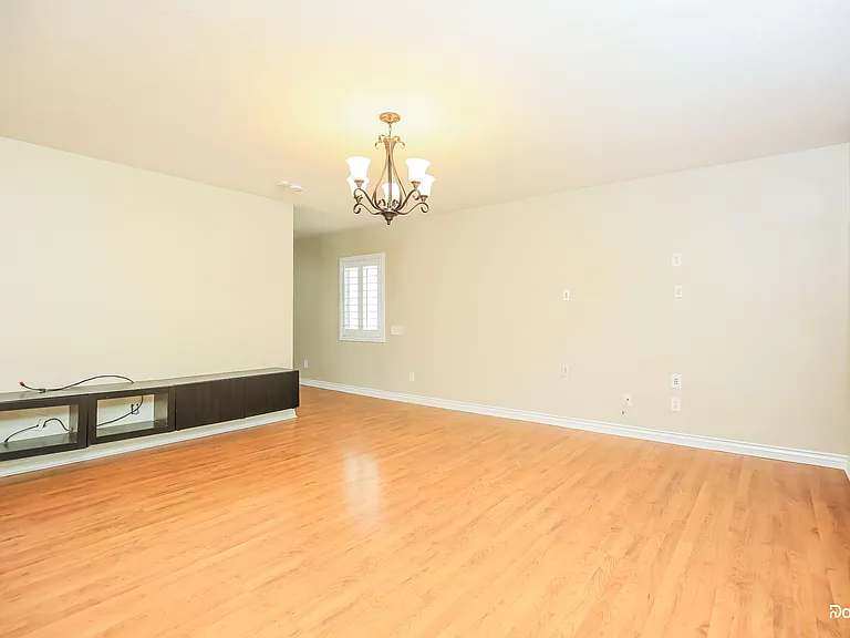 9108 Tolford Ave — Photo 5