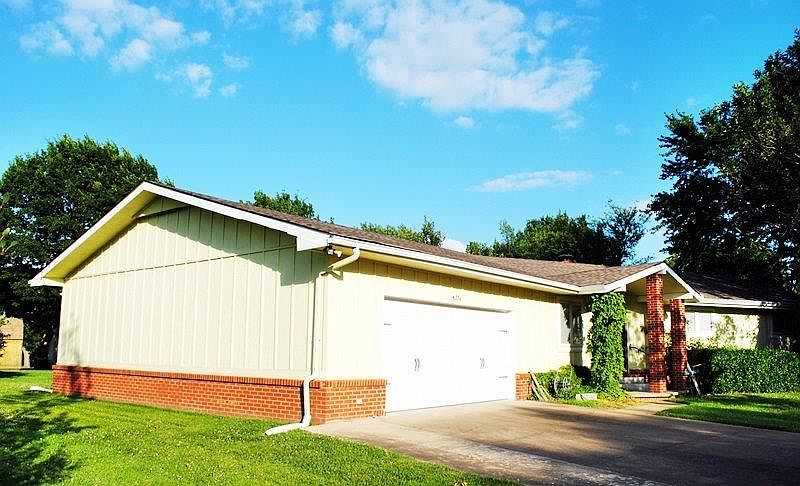 1st image of 2724 Rolling Green Dr