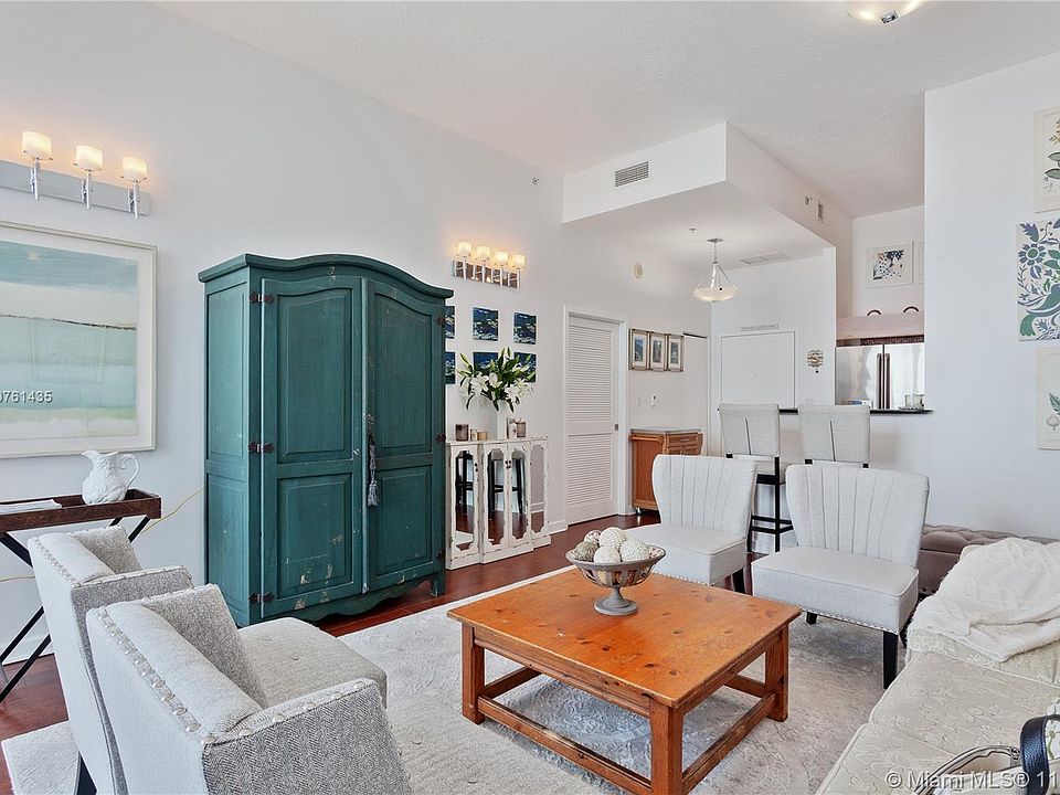 1st image of 335 Biscayne Blvd #Uph-02