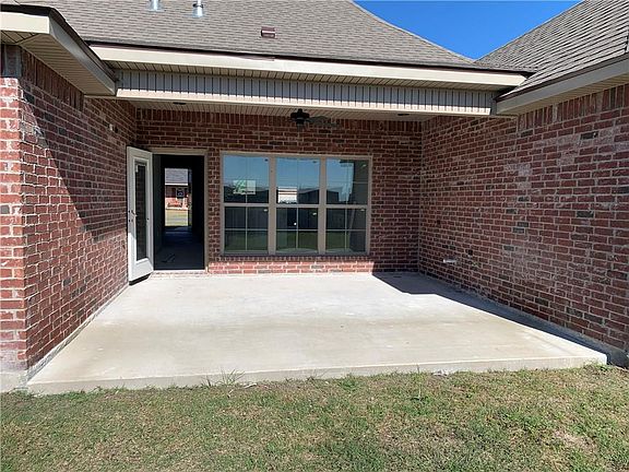 4th image of 1107 N Ella Kate Ln