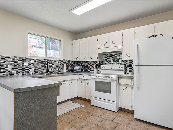 4th image of 5271 Chasey Rd