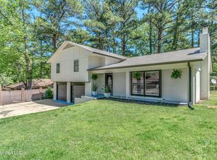 152 Cedarwood Dr, Jackson, MS 39212