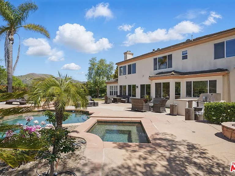 4040 Leighton Point Rd — Photo 20