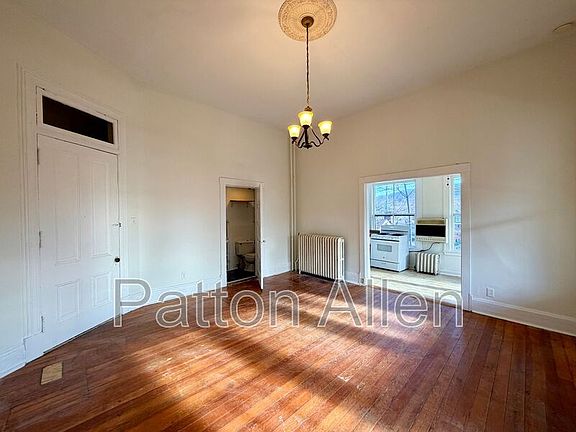 5th image of 33 Starnes Ave APT 1