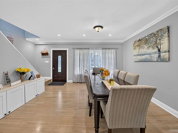 5th image of 208 Newburgh Avenue