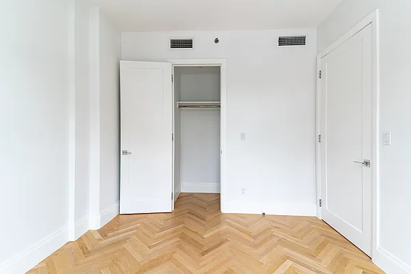 Rented by Acre NY Realty Inc | media 8