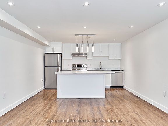 4th image of 44 Farmbrook Rd #Basement
