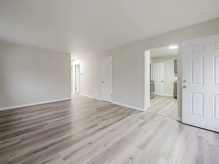 536 Emerson Ave — Photo 8