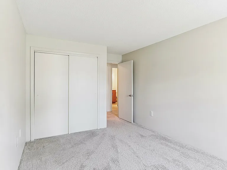 24-web-or-mls-Plantation St-S2708-016