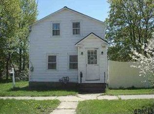 36 Marvin St, Saratoga Springs, NY 12866