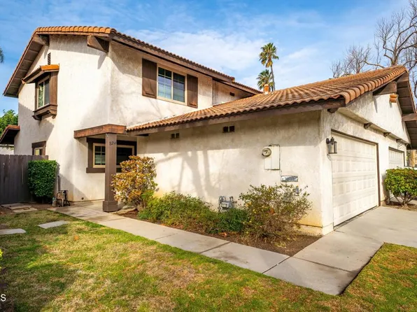 824 Lillywood Ln, Oxnard, CA 93030