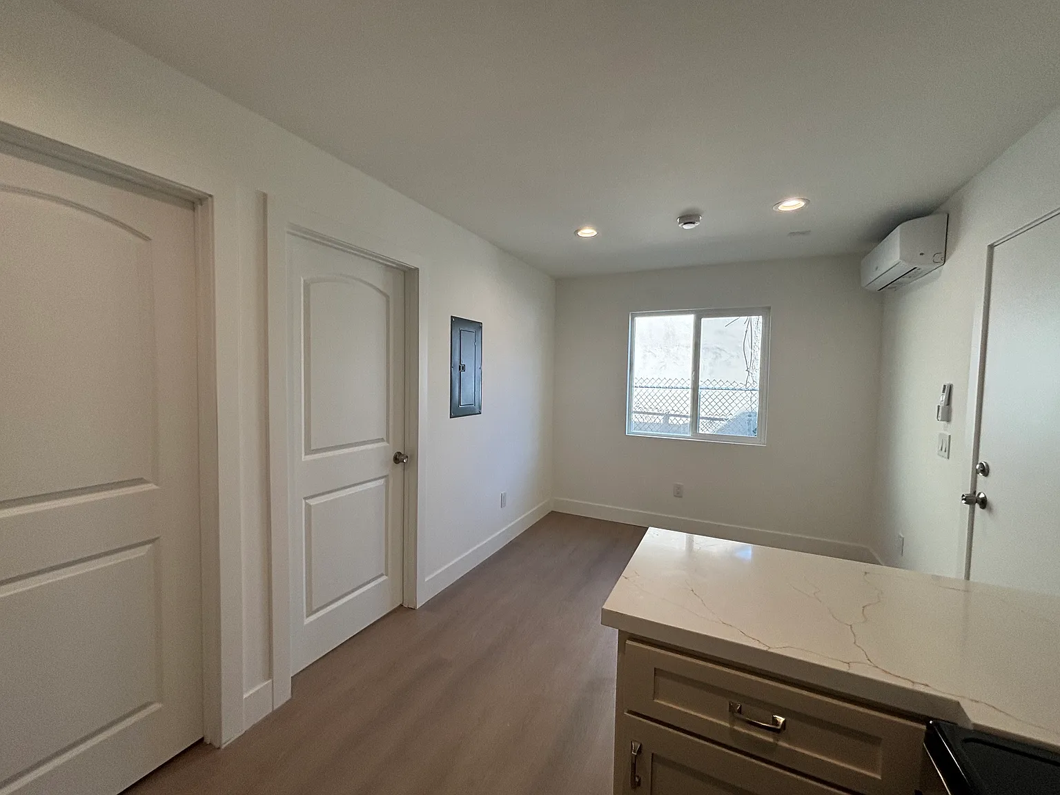 1 bed, 348 sqft, $1,720 — Photo 4