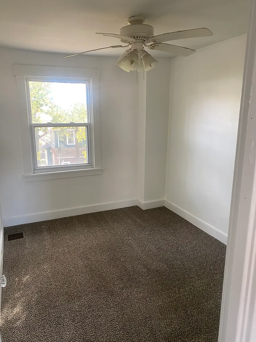 5522 Kamin St photo 1