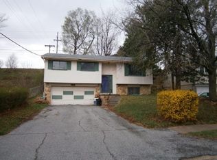 6706 N 65th Ave, Omaha, NE 68152