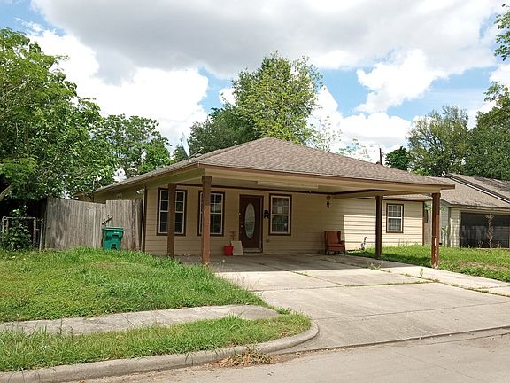 3rd image of 202 Lamar Dr