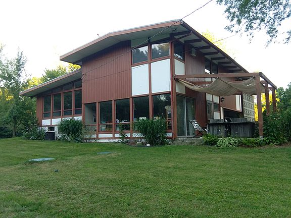 2nd image of 430 Indian Hills Dr