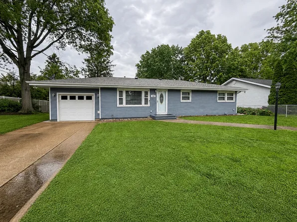 500 E Locust St, Tolono, IL 61880