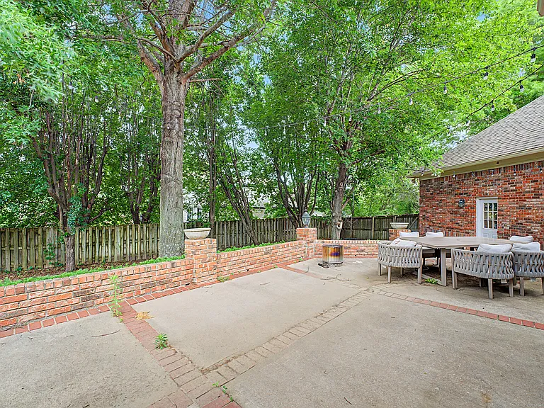 1801 El Contento Cir — Photo 38