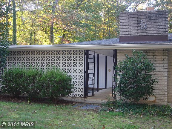2nd image of 18304 Woodland Dr
