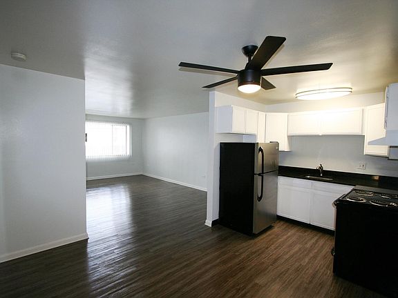 5th image of 909 N Pearl St APT 405