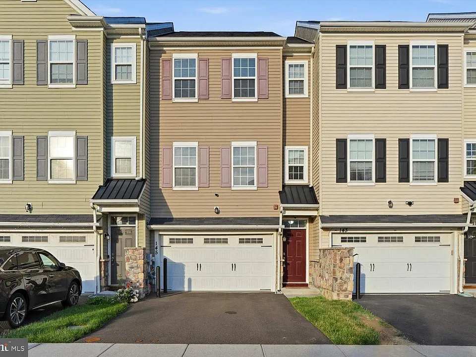 145 Mercer Ct