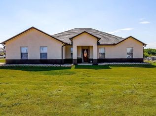 9332 Wheatfield Rd, Grandview, TX 76050