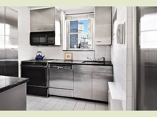 Sold by Stribling | media 4