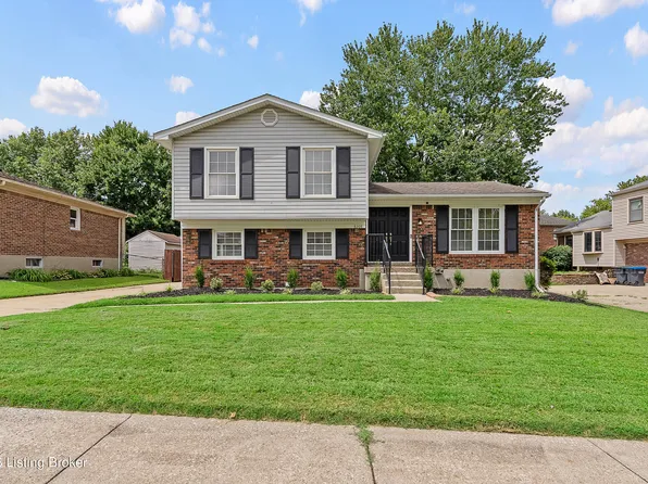 8308 Daverman Dr, Louisville, KY 40228