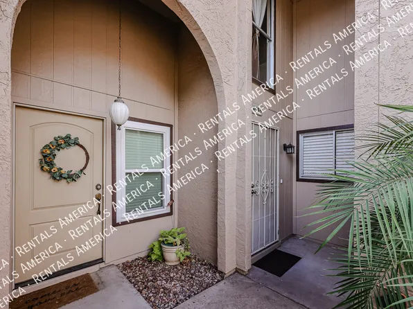 4555 W Continental Dr, Glendale, AZ 85308