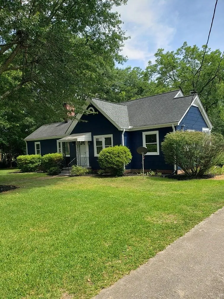 2 bed, 1400 sqft, $1,600 — Photo 1