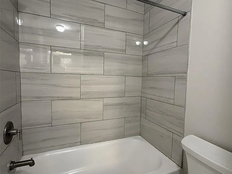 1824 Thonig Rd #14 — Photo 16