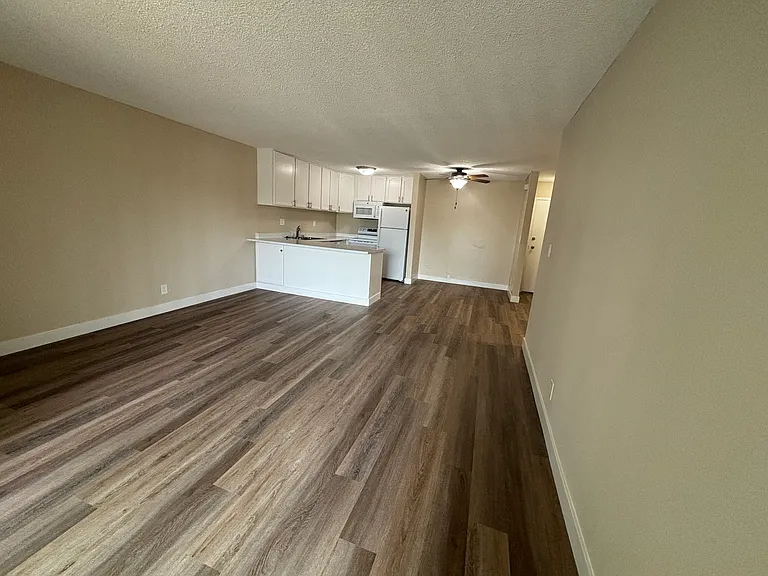 The Luxe Apartments — Photo 46