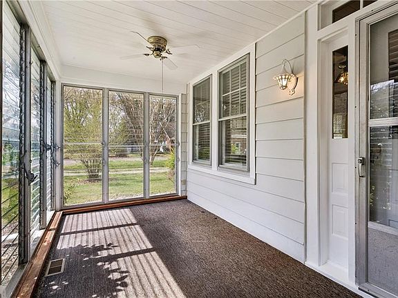 5th image of 121 Old Railway Rd