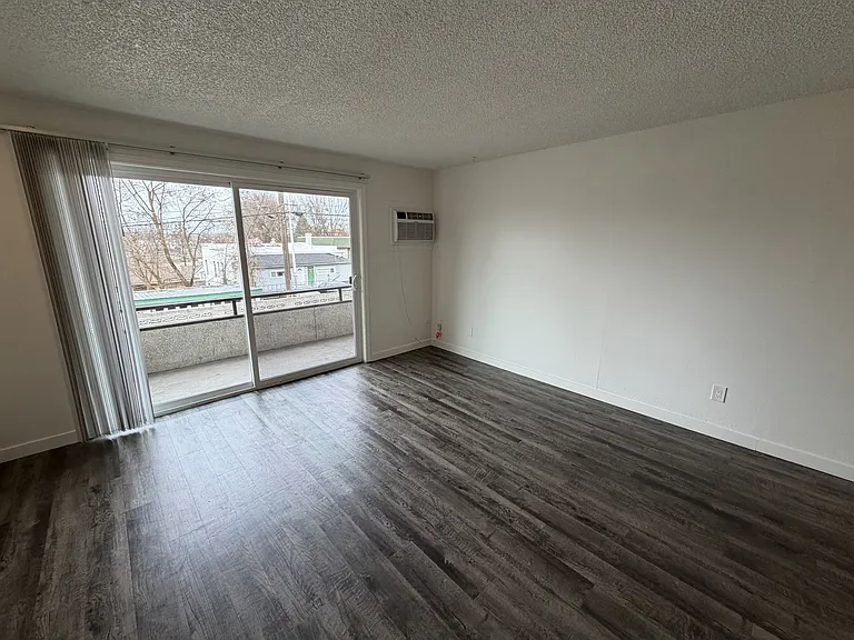 1622 W 7th Ave #103 — Photo 9
