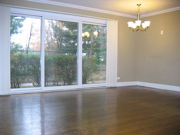 4th image of 10117 Old Orchard Ct Unit 104