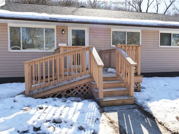 180 Monterey Dr, Saint Albans, WV 25177