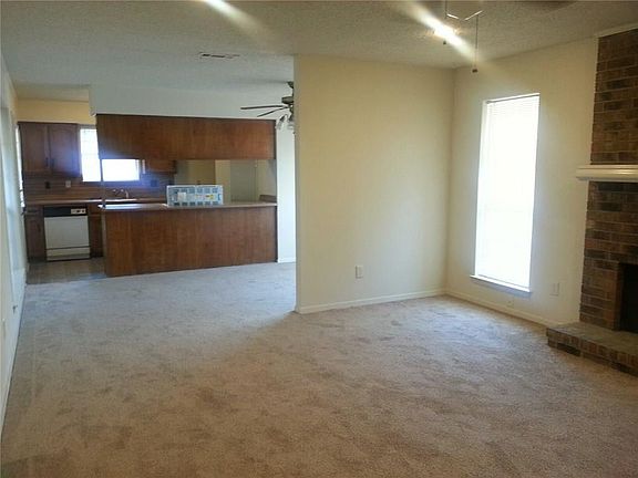 2nd image of 1018 Bluebird Dr