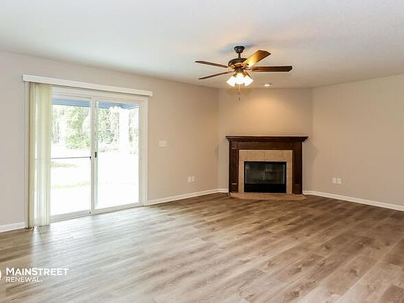 4th image of 81067 Lock Haven Dr