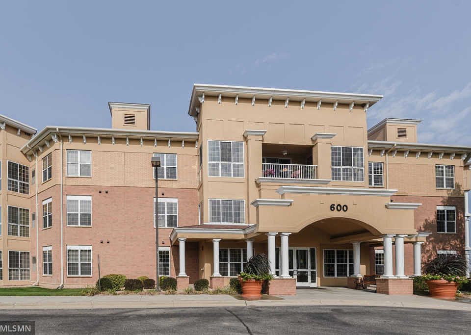 1st image of 600 Greenhaven Dr APT 105