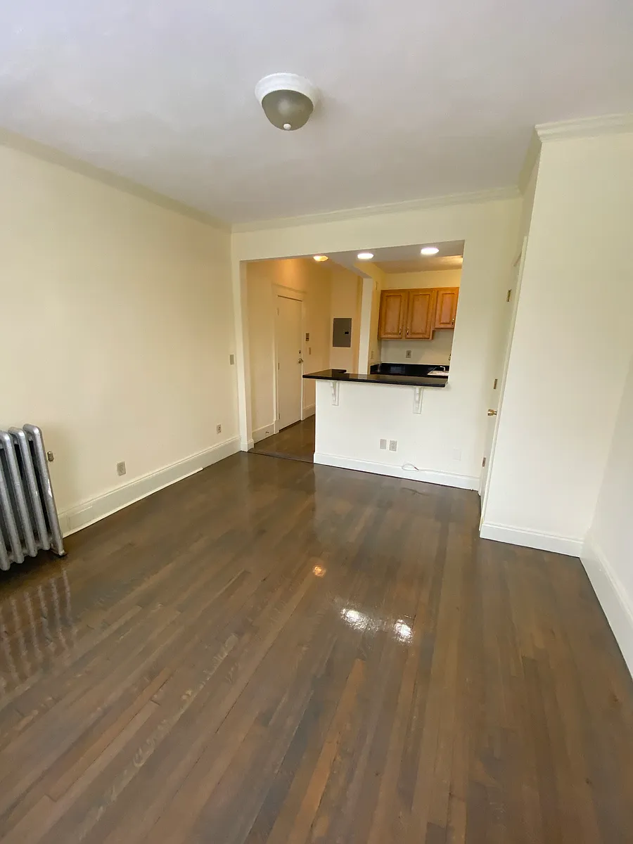 Photo 2 of 6 - 51 Queensberry St #6 - Boston, MA Building Photo - 51 Queensberry St #6