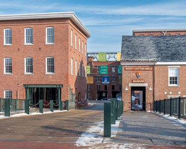 130 John St #G45, Lowell, MA, 01852