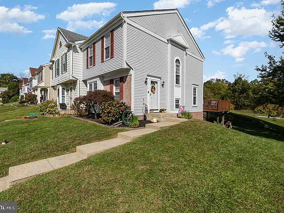 2nd image of 1813 Glendale Ln