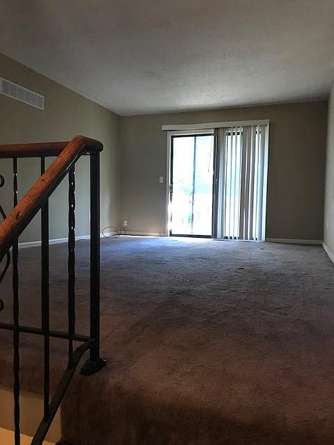 2nd image of 7702 NW 79th Pl