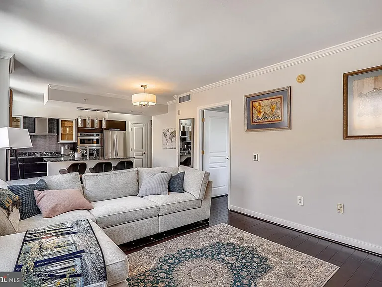 631 D St NW #934 — Photo 3