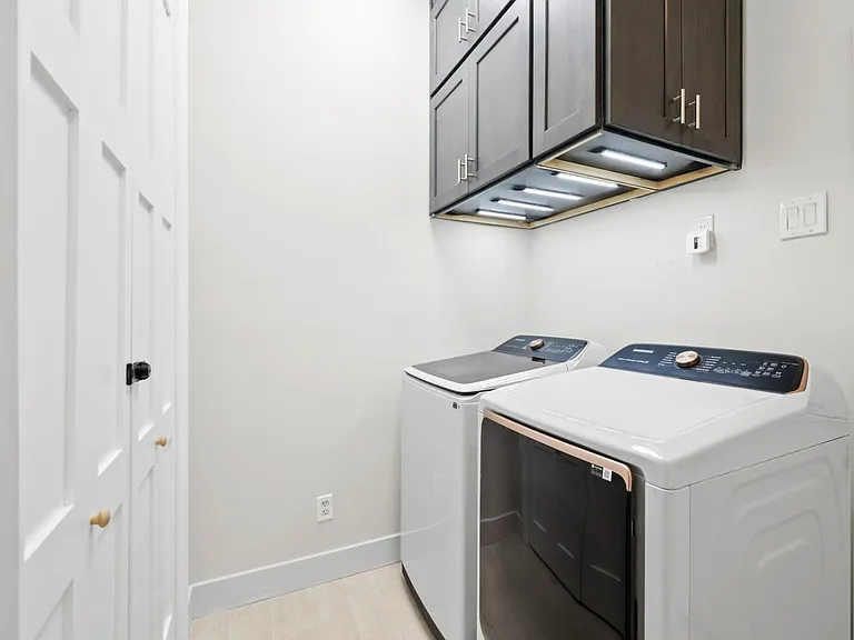 20660 Park Pl — Photo 21