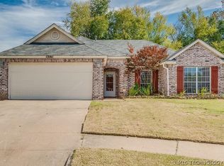 13161 S Oak Pl, Glenpool, OK 74033