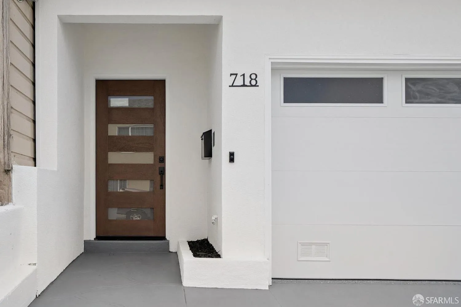 718 Brussels St - Photo 5