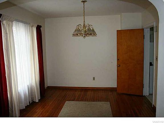 5th image of 33 Gualbert Ave