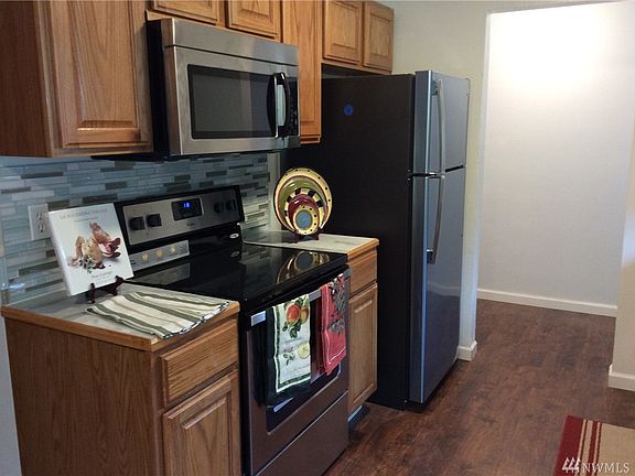 4th image of 4533 Woodland Cir