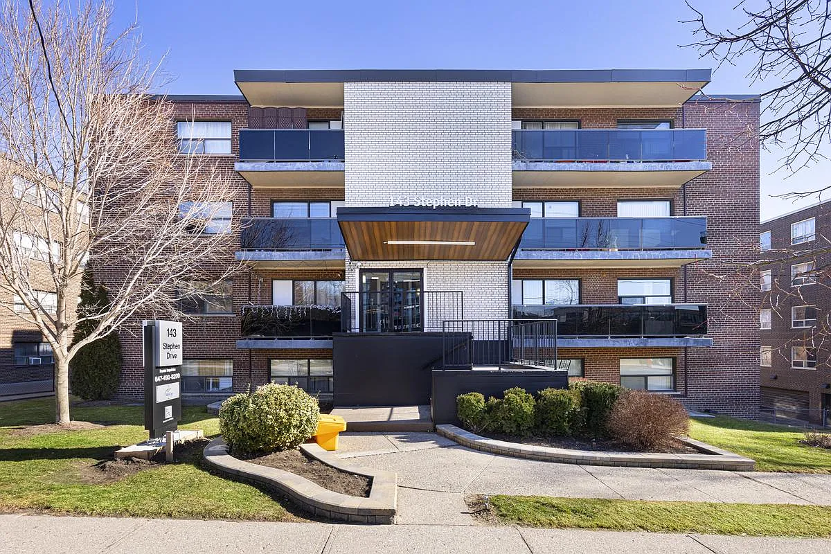 143 Stephen Dr #206 photo 1
